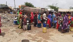 પ્રતીકાત્મક તસવીર:અરવલ્લીના મોડાસા તાલુકાના કુંડોલ જીતપુર ગામે પીવાના પાણી માટે વલખા પાયાની સુવિધાઓ ન મળતા ગ્રામજનોમાં આક્રોશ