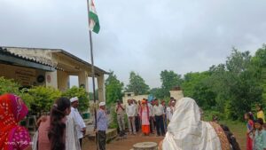 મહીસાગર : સંતરામપુરમા આવેલ કોયલી ફળિયા વર્ગ ખેડાપા પ્રા. શાળામાં મા  રાષ્ટ્રીય કાર્યક્રમની ઉજવણી...