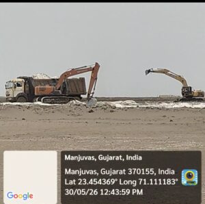 વેણુ રણમાં ગેરકાયદેસર મીઠા ઉત્પાદનનો આક્ષેપ... જવાબદારો સામે ઉઠ્યા સવાલો..