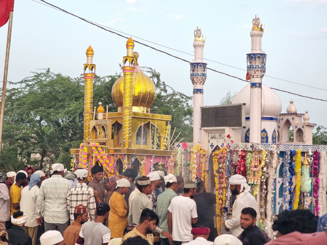 ભચાઉ : શિકારપૂર ગામે તાજીયાની ઉજવણી..